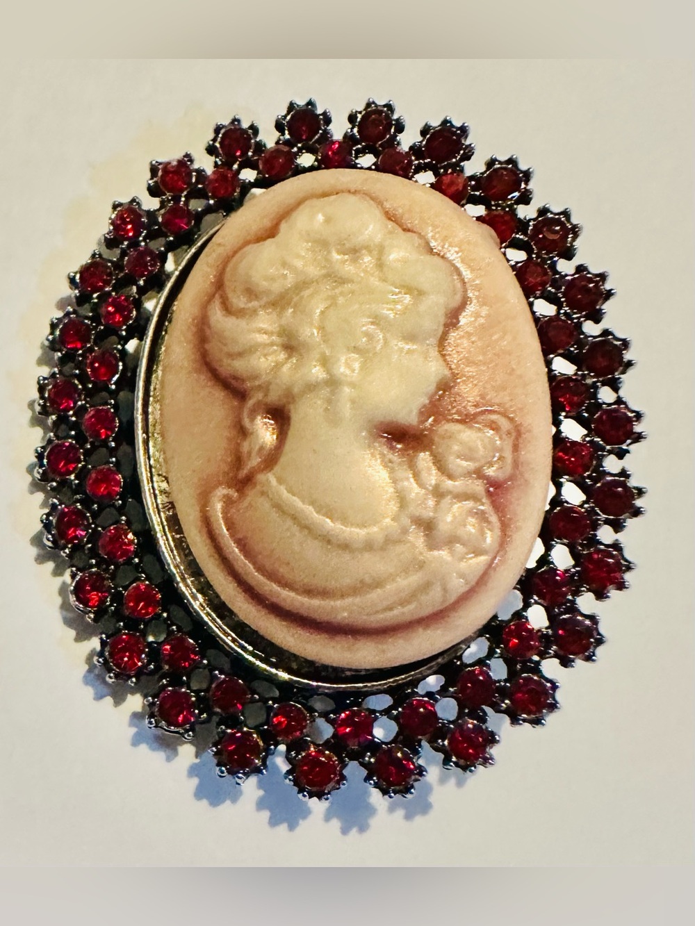 Vintage-Inspired Cameo Like Brooch with Red Rhinestones Silver Tone